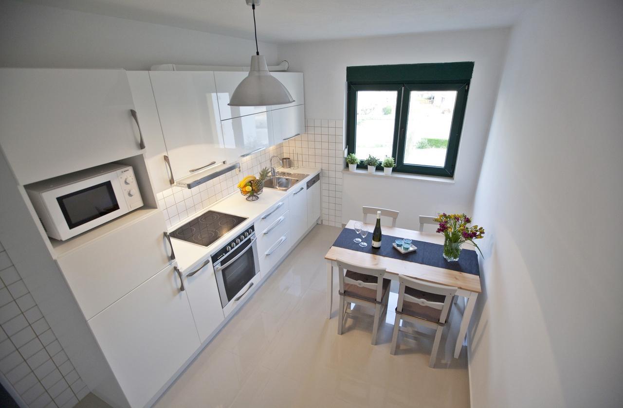 Apartments Roses Stobrec Ngoại thất bức ảnh