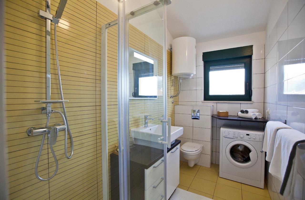 Apartments Roses Stobrec Ngoại thất bức ảnh