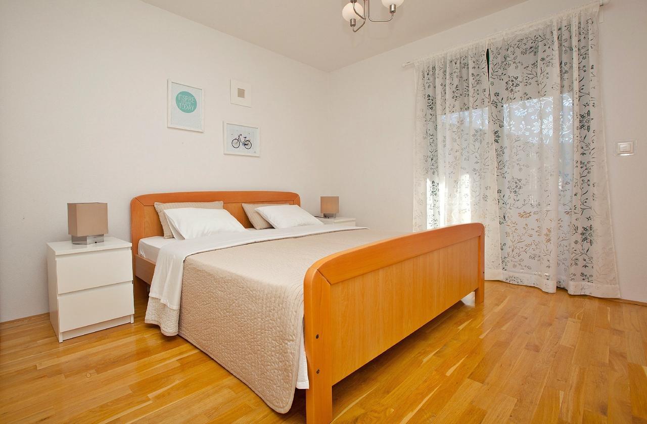 Apartments Roses Stobrec Ngoại thất bức ảnh