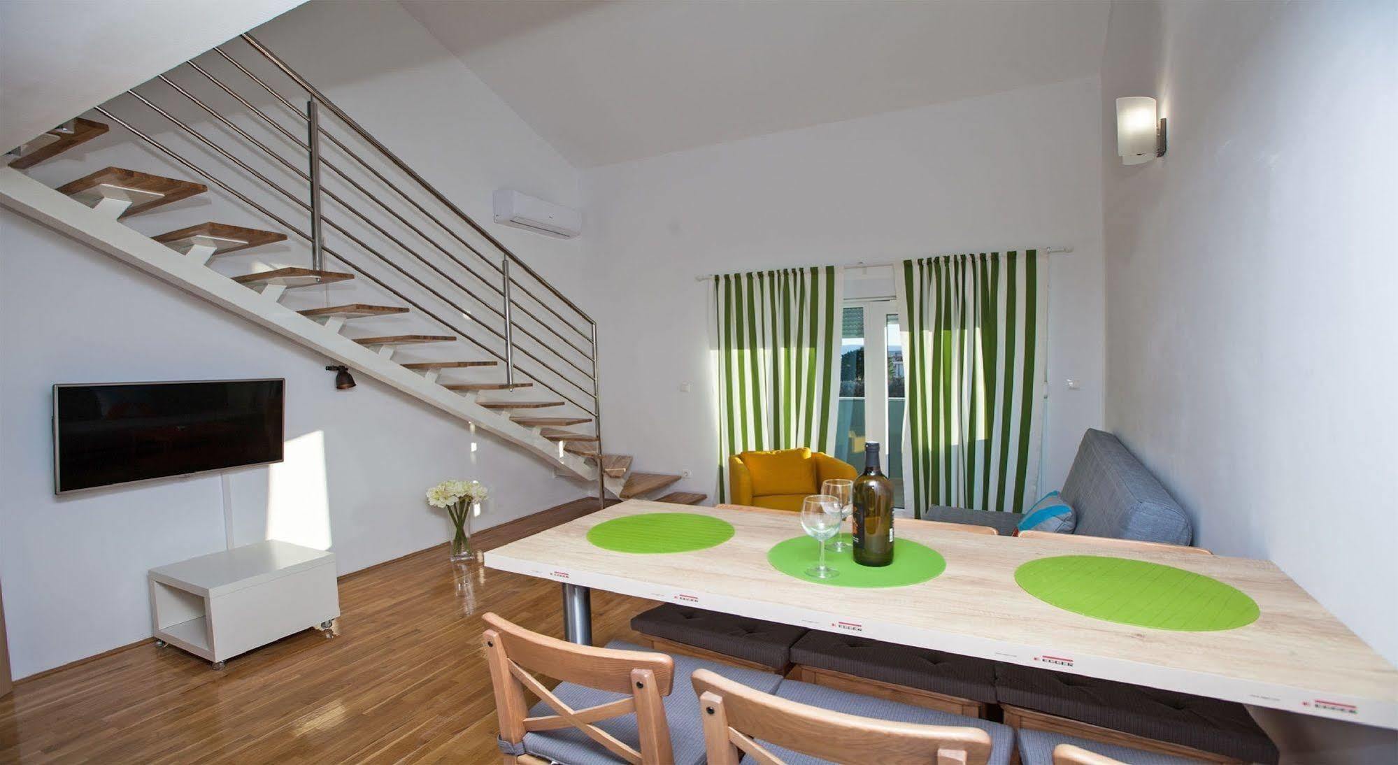 Apartments Roses Stobrec Ngoại thất bức ảnh